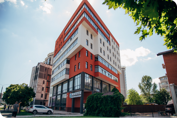 Фото будівлі офісу